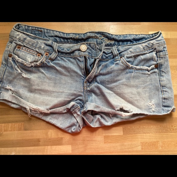 Shorts - Picture 1 of 2